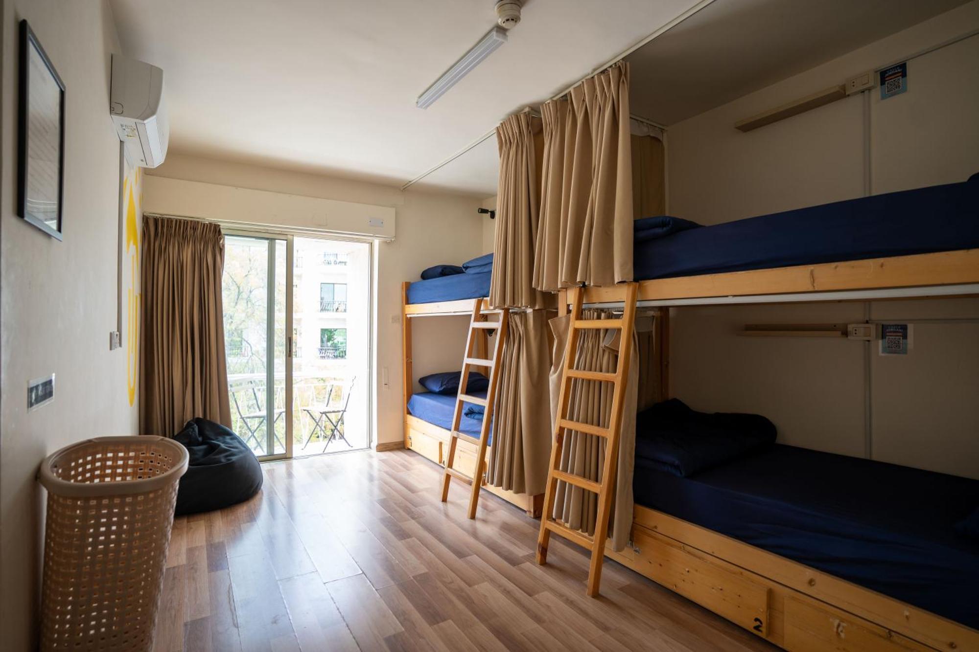 Battuta Hostel Amman Bagian luar foto